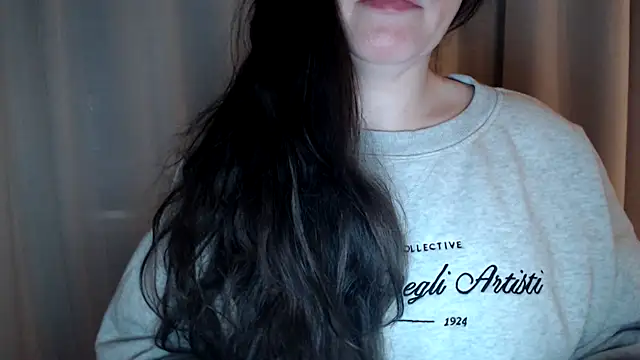 Sandysecret online show from November 11, 2025, 8:09 pm