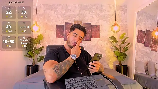 Snapshot of Nate_franco chatting on December 19, 2025, 3:46 am Nate franco online show from December 19, 2025, 3:46 am