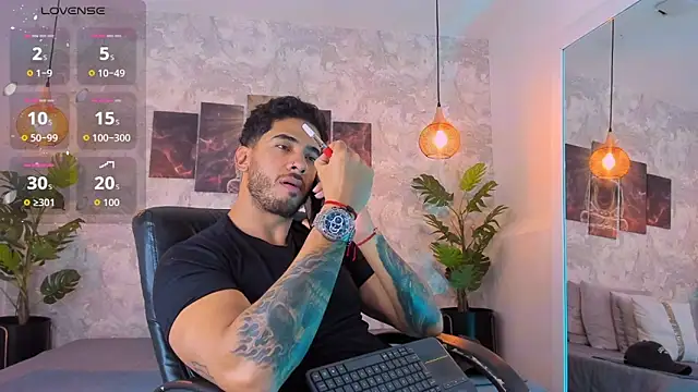 Snapshot of Nate_franco chatting on December 22, 2025, 4:31 am Nate franco online show from December 22, 2025, 4:31 am