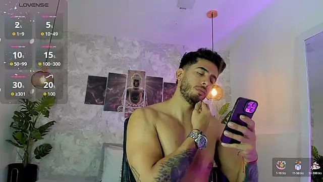 Snapshot of Nate_franco chatting on January 10, 2026, 2:46 am Nate franco online show from January 10, 2026, 2:46 am