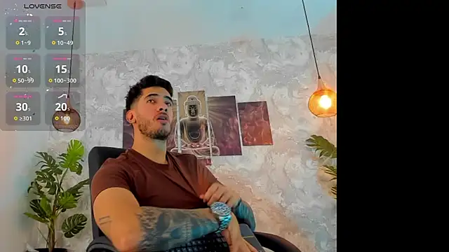 Snapshot of Nate_franco chatting on February 20, 2026, 3:47 am Nate franco online show from February 20, 2026, 3:47 am