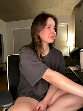 nerdynina online show from November 24, 2025, 3:28 am