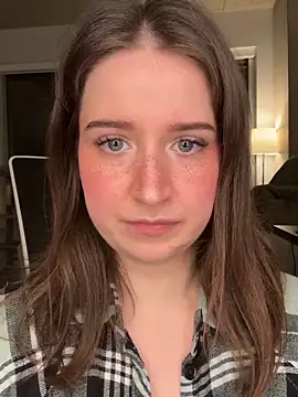 nerdynina online show from November 27, 2025, 11:29 pm