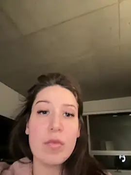 nerdynina online show from December 21, 2025, 12:29 am