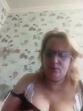 Forest-Lady online show from October 25, 2025, 11:40 am