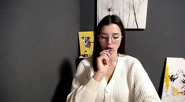 lady olivia  online show from February 19, 2025, 12:22 pm