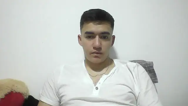 Estebitan vm online show from December 14, 2025, 11:53 pm