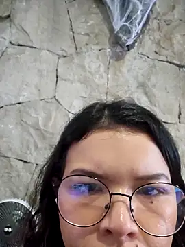 Snapshot of azumiichan chatting on October 29, 2025, 5:58 pm azumiichan online show from October 29, 2025, 5:58 pm