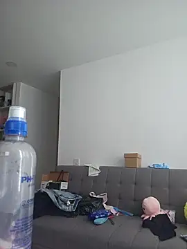 Snapshot of azumiichan chatting on December 4, 2025, 1:53 pm azumiichan online show from December 4, 2025, 1:53 pm