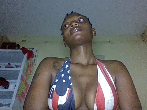 Snapshot of hot_nina chatting on December 3, 2025, 12:40 am hot nina online show from December 3, 2025, 12:40 am