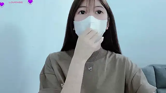 tanhxiu online show from January 9, 2025, 3:34 pm