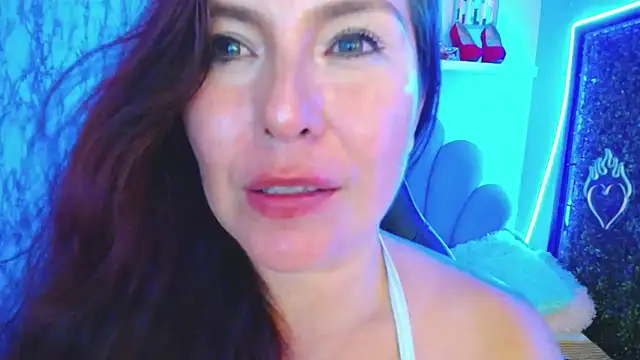 Snapshot of evelyn_mature19 chatting on March 10, 2025, 10:13 pm evelyn mature19 online show from March 10, 2025, 10:13 pm