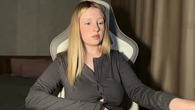 x ivy x online show from October 28, 2025, 5:15 pm