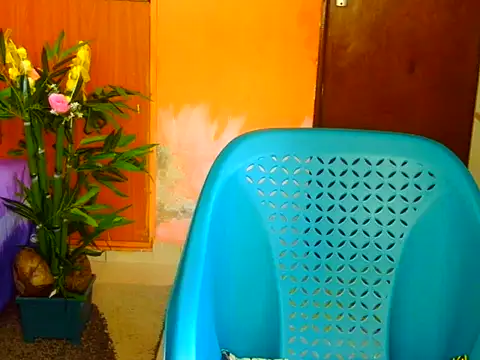 Naughtygal98 online show from June 11, 2026, 7:06 am