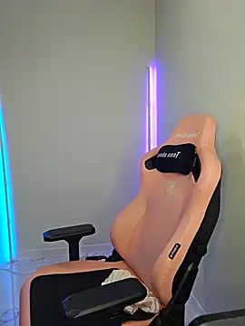 zarina3003 online show from September 19, 2025, 3:02 pm