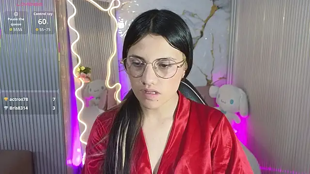 Chiara tay online show from April 11, 2026, 1:21 am