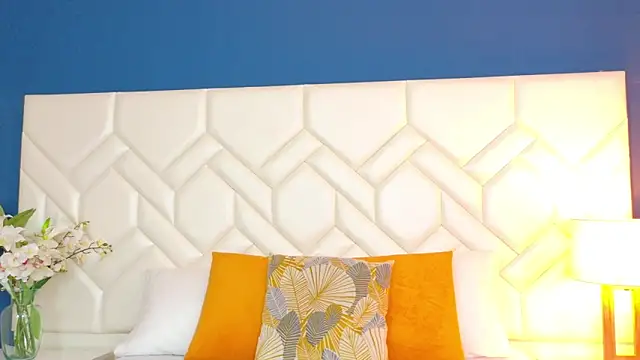 RubyRossel online show from November 13, 2025, 1:10 pm