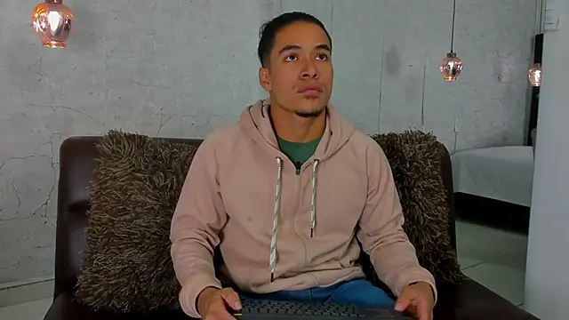 Snapshot of Bryson_Collins_ chatting on January 13, 2025, 11:19 am Bryson Collins online show from January 13, 2025, 11:19 am