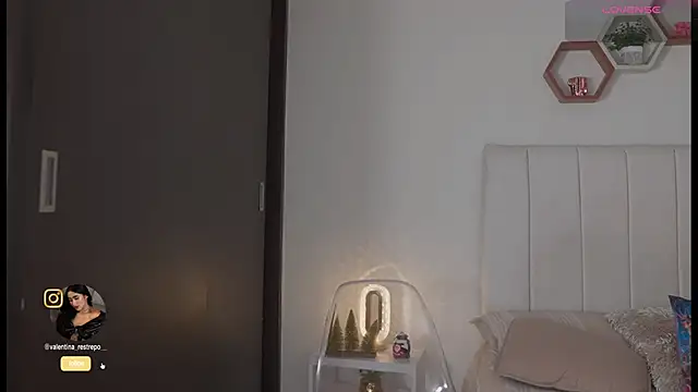 Madison evans1 online show from November 26, 2025, 5:08 am