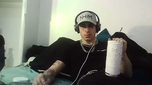 --D-a-D-D-y- online show from February 18, 2026, 3:46 am