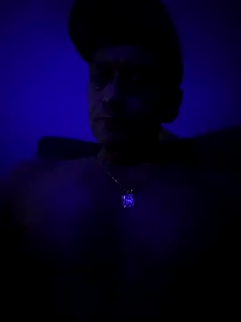 Snapshot of McdyllanXX chatting on March 7, 2025, 10:43 pm McdyllanXX online show from March 7, 2025, 10:43 pm