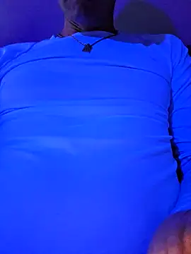 Snapshot of McdyllanXX chatting on March 20, 2025, 10:29 pm McdyllanXX online show from March 20, 2025, 10:29 pm