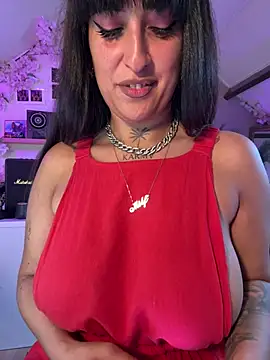 CarolaDrago online show from April 17, 2026, 8:17 am