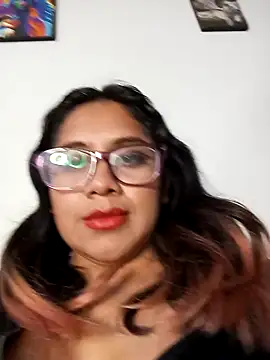 olivia stylinnson online show from January 25, 2025, 7:38 am