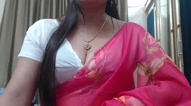 Snapshot of desi-maisa130 chatting on December 4, 2024, 6:17 pm desi-maisa130 online show from December 4, 2024, 6:17 pm