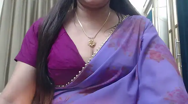 Snapshot of desi-maisa130 chatting on December 11, 2024, 4:31 pm desi-maisa130 online show from December 11, 2024, 4:31 pm