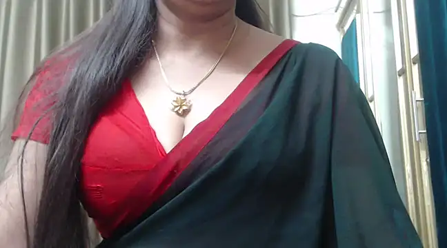 Snapshot of desi-maisa130 chatting on December 14, 2024, 8:40 pm desi-maisa130 online show from December 14, 2024, 8:40 pm