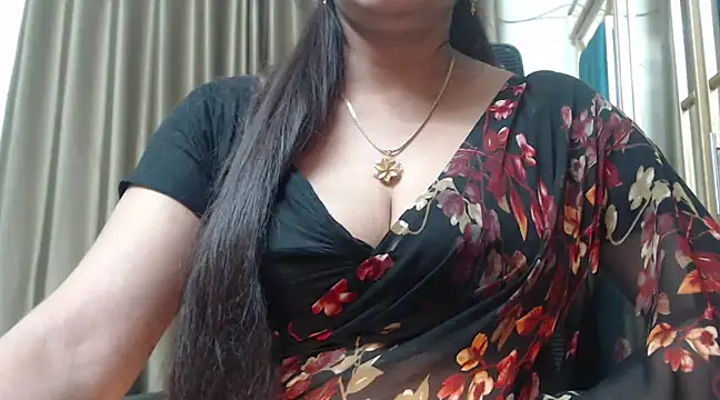 Snapshot of desi-maisa130 chatting on December 20, 2024, 7:28 pm desi-maisa130 online show from December 20, 2024, 7:28 pm