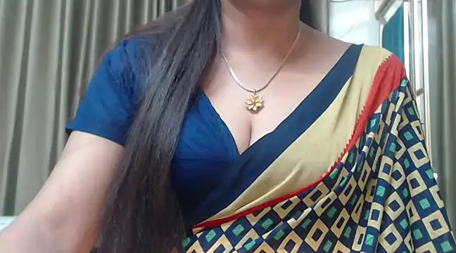 Snapshot of desi-maisa130 chatting on December 25, 2024, 3:49 pm desi-maisa130 online show from December 25, 2024, 3:49 pm