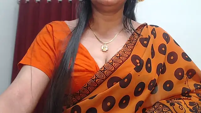 Snapshot of desi-maisa130 chatting on September 21, 2025, 4:30 pm desi-maisa130 online show from September 21, 2025, 4:30 pm
