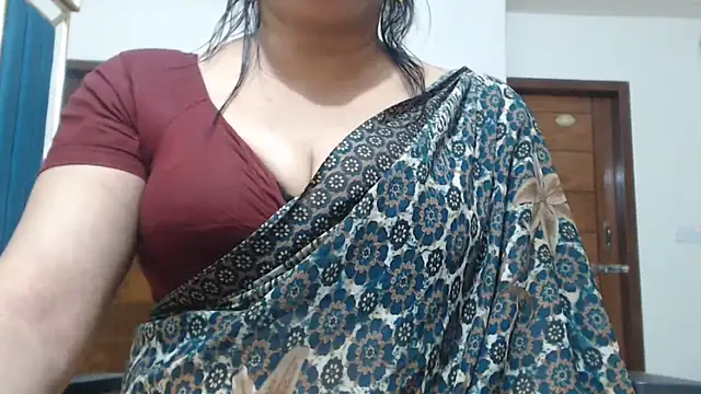 desi-maisa130 online show from May 22, 2026, 4:34 pm