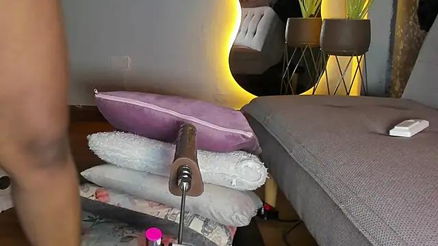 Yiseth 02 online show from October 29, 2025, 11:34 am