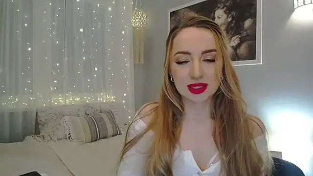 Snapshot of JulietteDiamond chatting on January 14, 2025, 9:30 pm JulietteDiamond online show from January 14, 2025, 9:30 pm