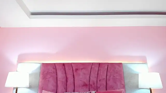 SophiaLaurens online show from January 11, 2025, 8:32 pm