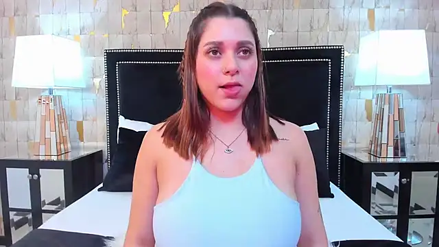 SophiaLaurens online show from January 25, 2025, 1:10 am