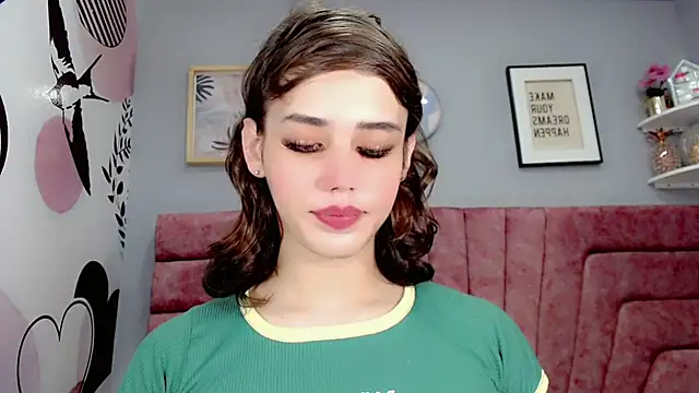 ValeriaAguilar online show from December 9, 2024, 3:22 pm