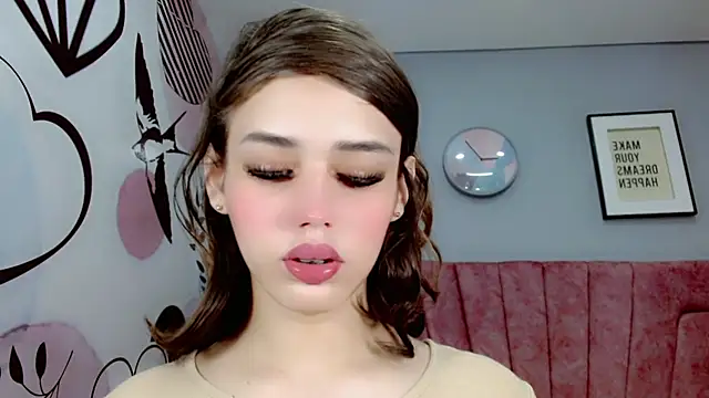 ValeriaAguilar online show from January 10, 2025, 2:23 pm