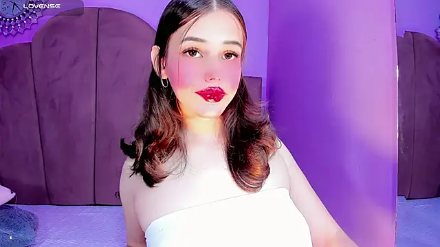 ValeriaAguilar online show from March 6, 2026, 10:39 pm