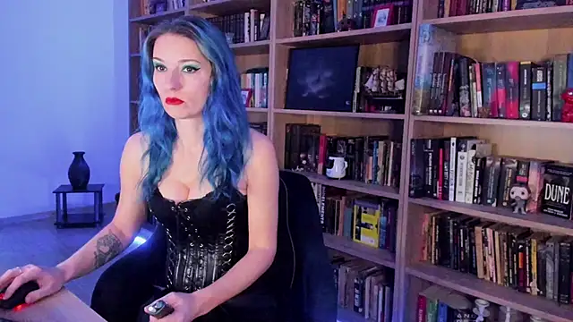 Queen of Hearts1 online show from February 22, 2026, 9:24 pm