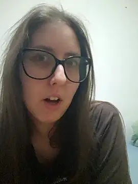 Snapshot of Sarah459 chatting on May 25, 2026, 9:43 pm Sarah459 online show from May 25, 2026, 9:43 pm