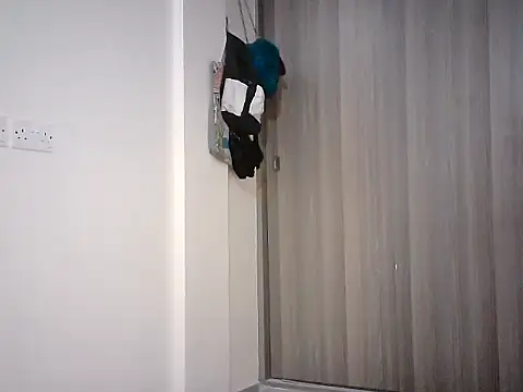 Snapshot of Star_Tower chatting on December 13, 2025, 8:04 pm Star Tower online show from December 13, 2025, 8:04 pm