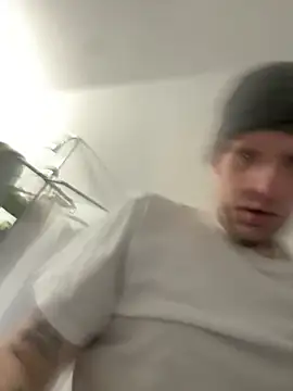 Snapshot of VixyGang chatting on February 21, 2026, 9:38 pm VixyGang online show from February 21, 2026, 9:38 pm