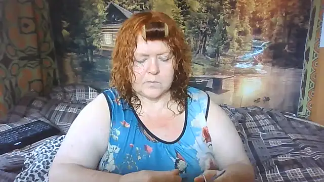 Snapshot of RoseRed69 chatting on June 25, 2026, 4:34 am RoseRed69 online show from June 25, 2026, 4:34 am