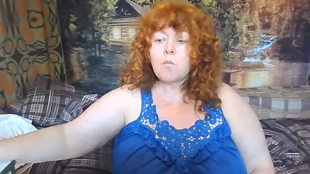 Snapshot of RoseRed69 chatting on July 1, 2026, 3:41 am RoseRed69 online show from July 1, 2026, 3:41 am
