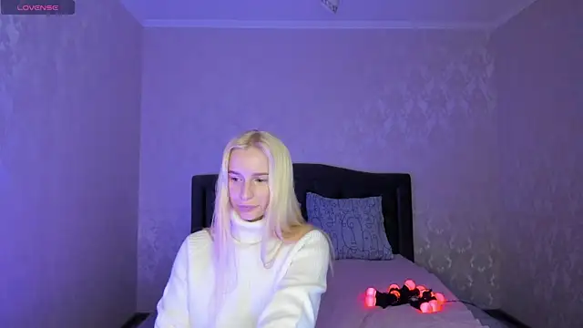 Amanda054 online show from January 21, 2025, 12:04 am