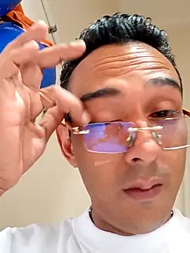 Snapshot of paisa233 chatting on September 19, 2025, 3:56 pm paisa233 online show from September 19, 2025, 3:56 pm